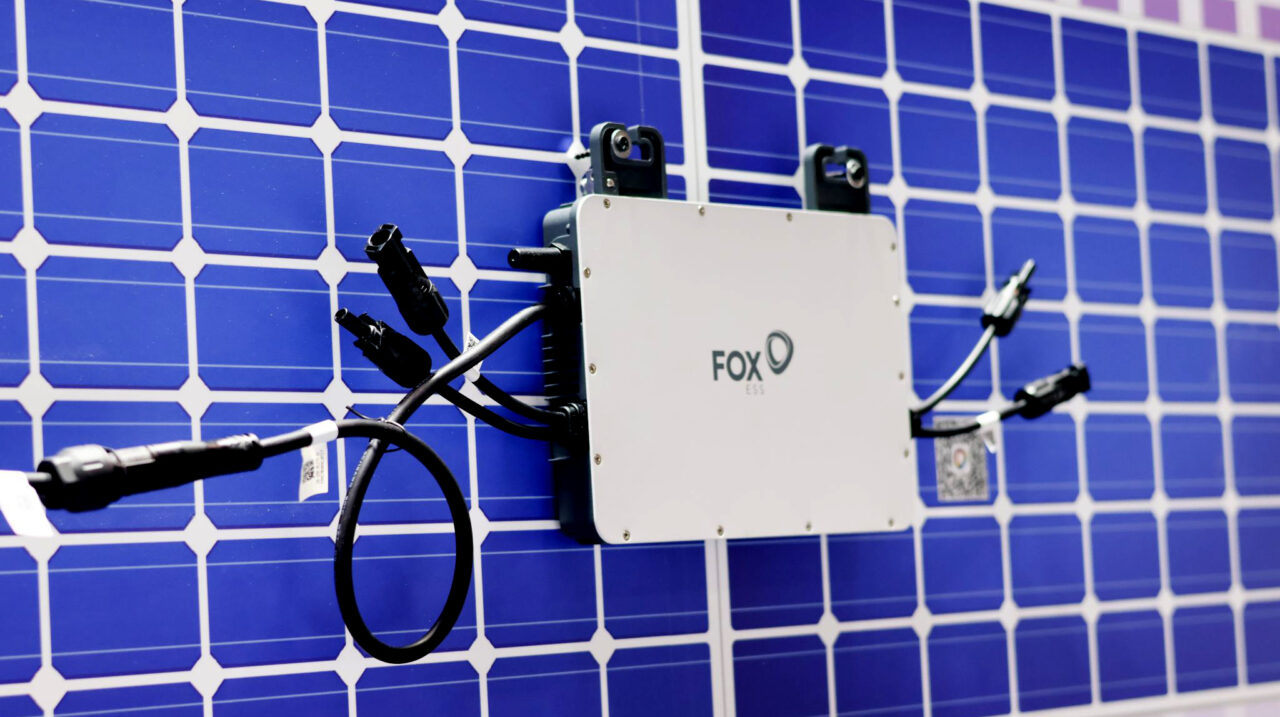 FoxESS-Micro-Inverter-Mounted-on-back-of-solar-panel