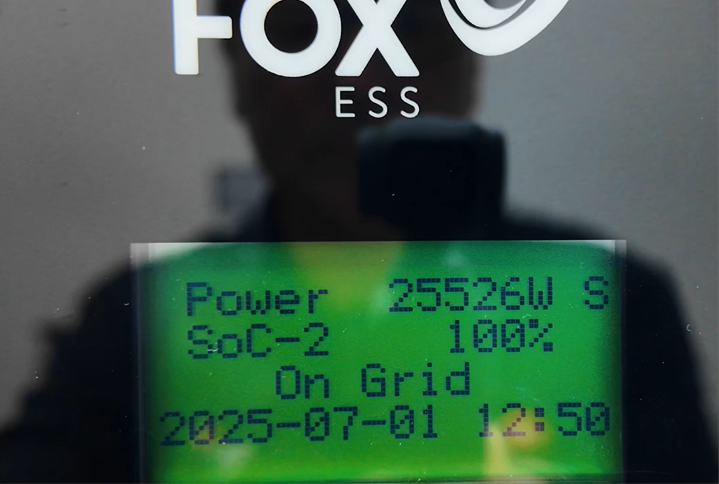 Fox ESS Inverter Screen Reading On Grid 25kW Solar Power