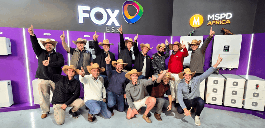 All-Solar-Group-Photo-Training-MSPD-Fox-ESS-Web